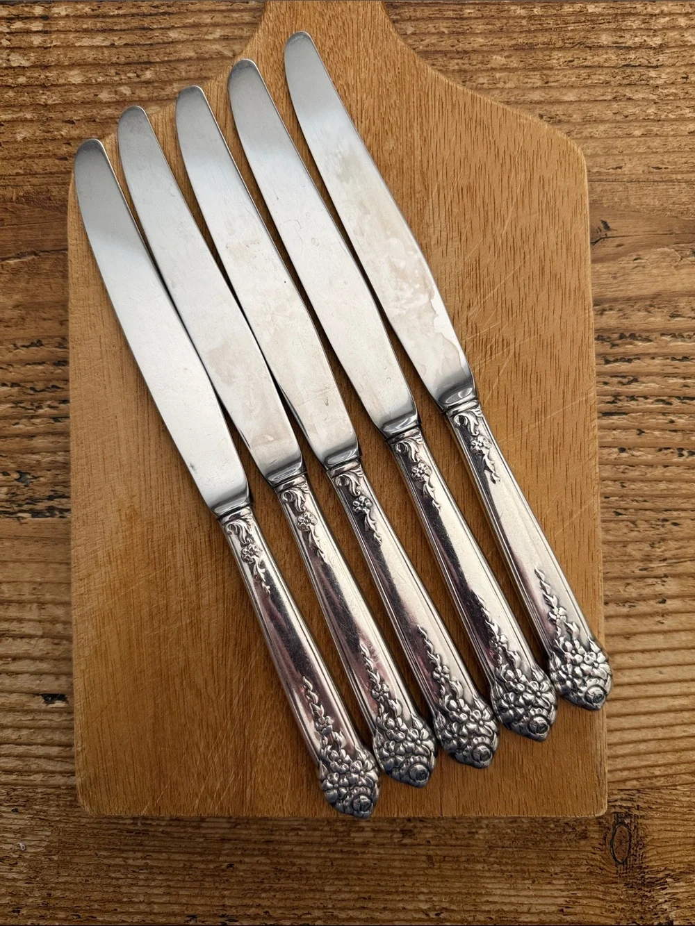 VTG | National Silver Co Rose & Leaf Dinner Knives Set of 5